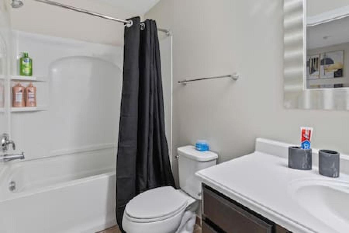 Affordable 1-Br By Dmc Detroit Apartment Exterior photo